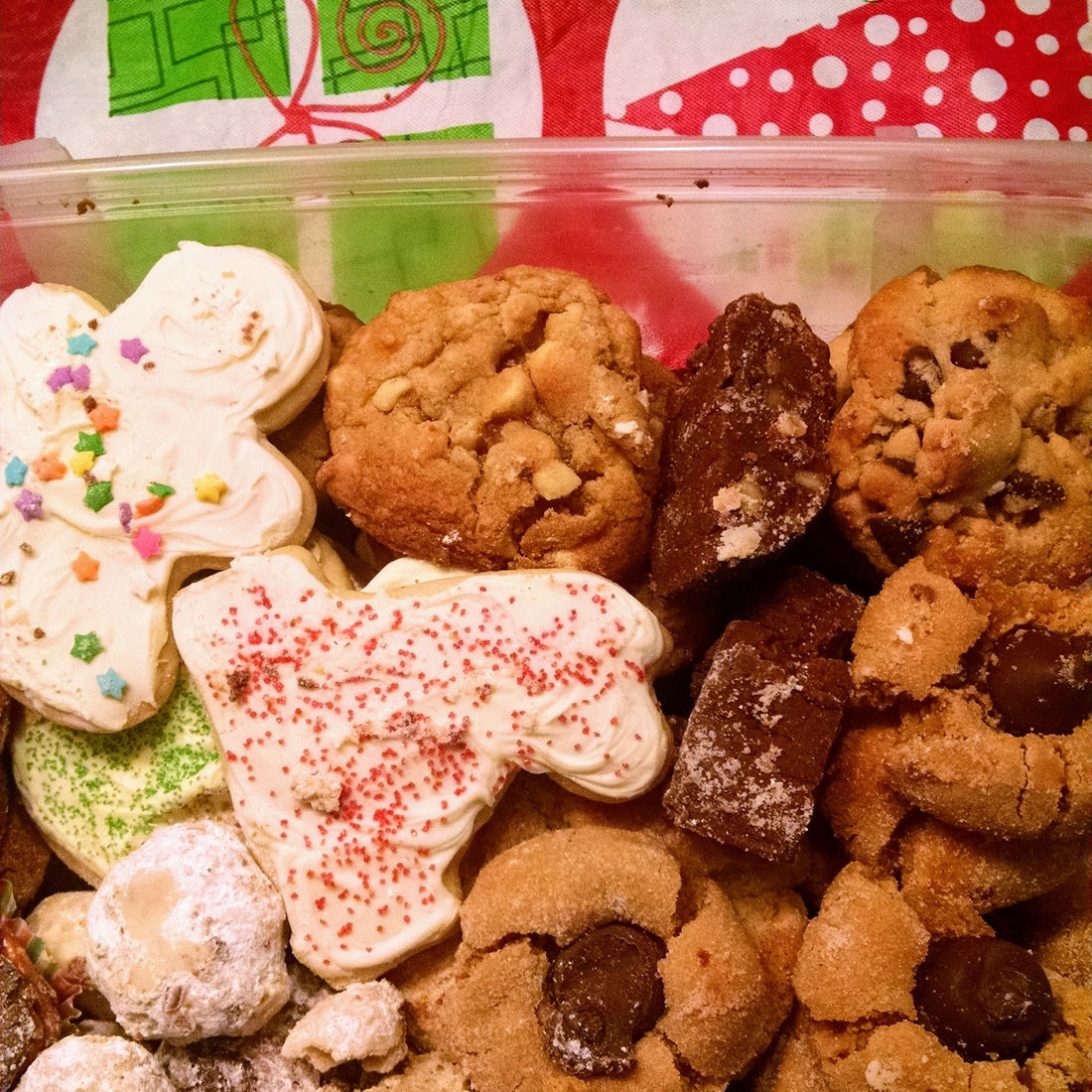 4 Fun and Different Ways to Host a Holiday Cookie Exchange