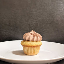 Load image into Gallery viewer, Cardamom Cupcakes / Week of Jan 26
